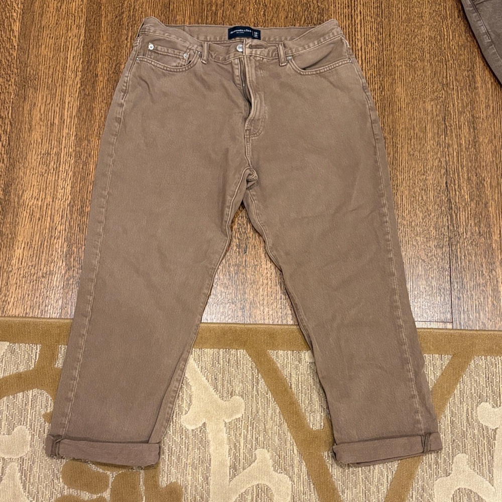 Abercrombie & Fitch Brown 90’s Loose Jeans